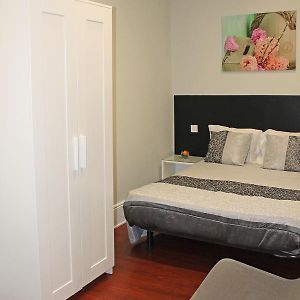 Double Kamer met een Gezamenlijke Badkamer